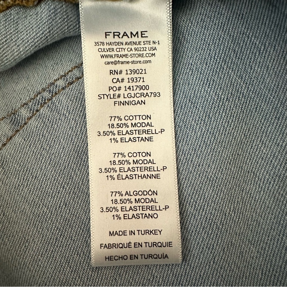 FRAME Le Garcon Crop Light Wash Frayed Hem Jeans Size 31 Denim Y2K Finnigan - Picture 11 of 12